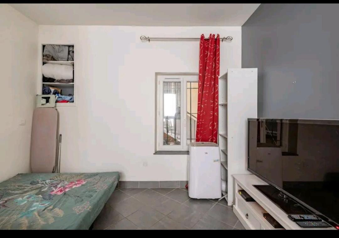 Studio Montelimar Cosy, Calme, Netflix +Wifi Apartment Luaran gambar